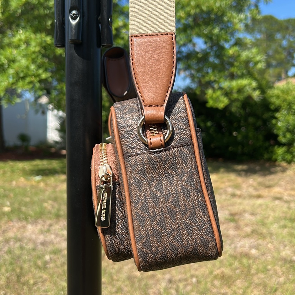 NWT $498 Michael Kors detachable 3-piece bag - Picture 9 of 15